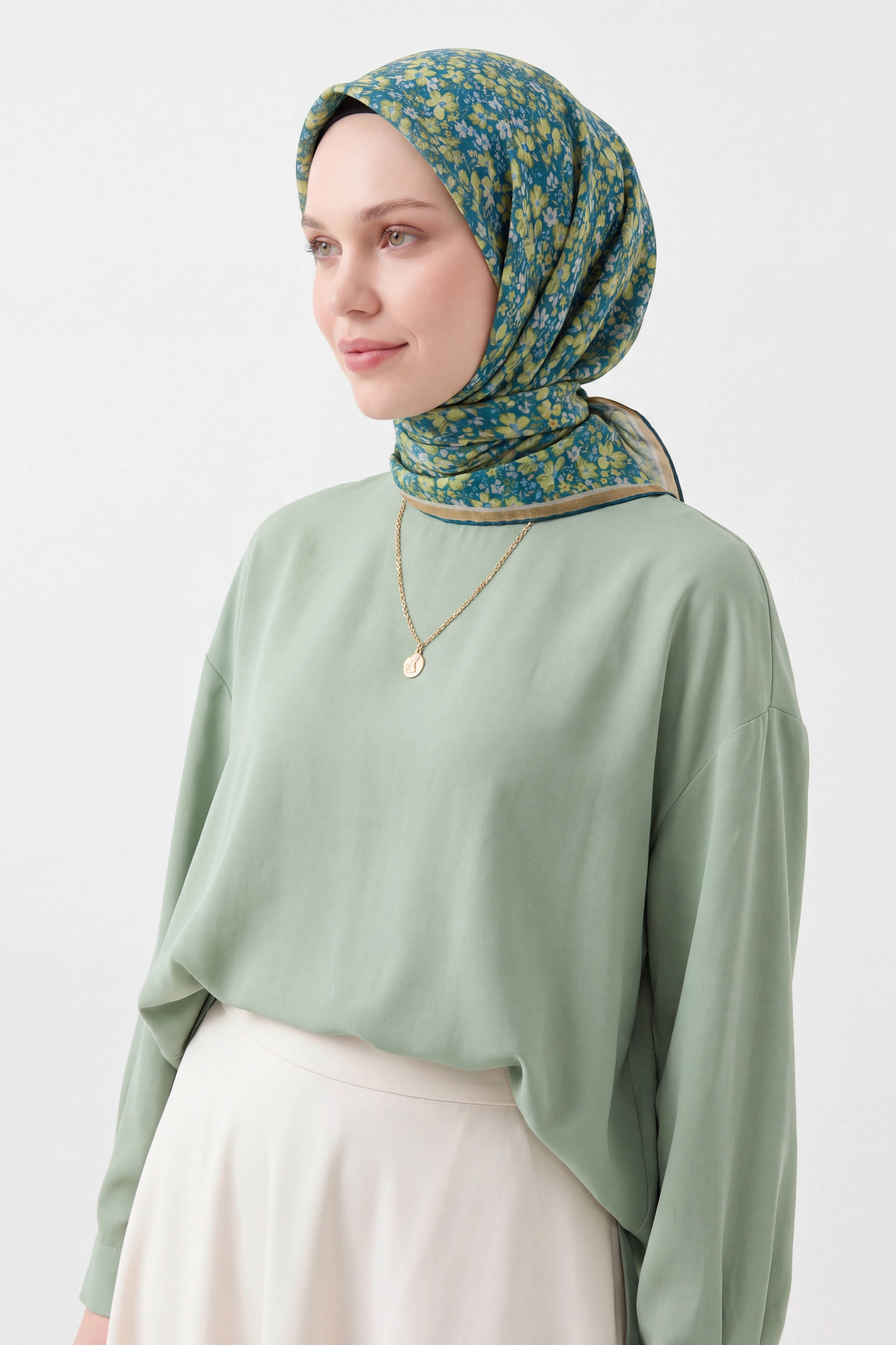 73168-11Soft Eşarp Mini Floral Patina Yeşili