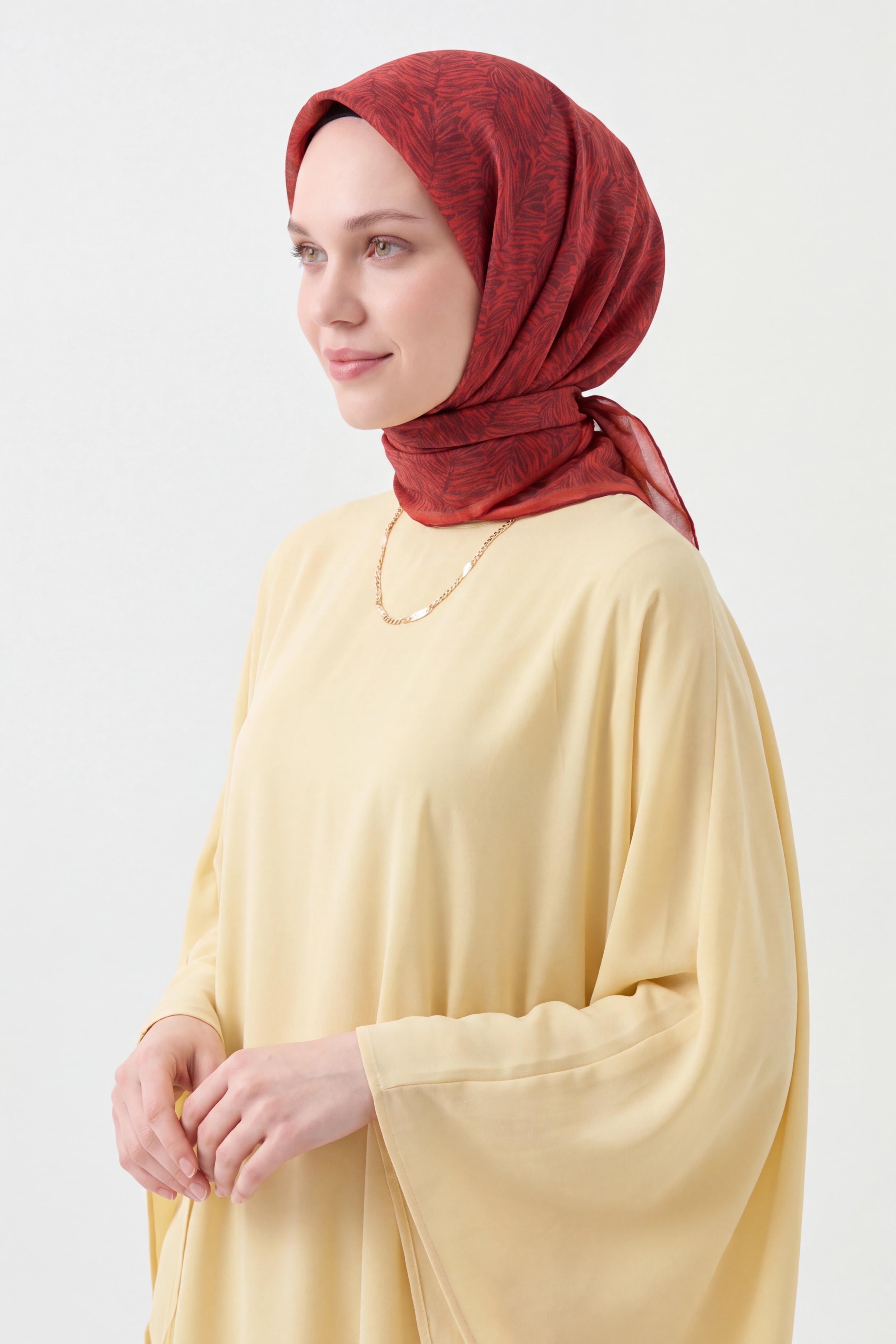 73169-20Soft Eşarp Petra Kırmızı