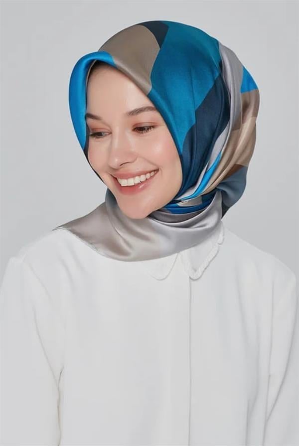 Armine Nostalji Serisi İpek Twill Eşarp 8424-33