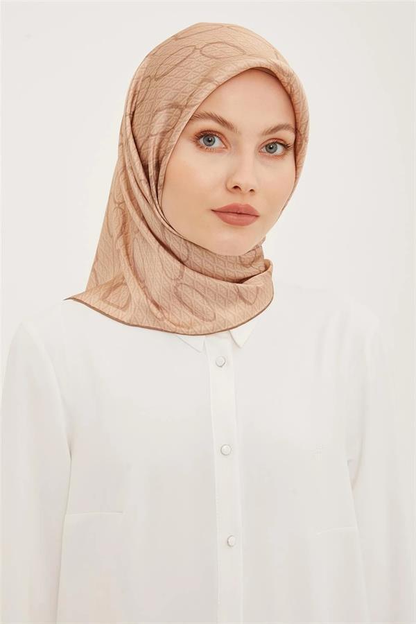 Armine Nostalji Serisi Sura İpek Eşarp 8925-40