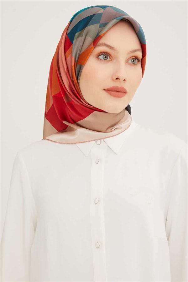 Armine Nostalji Serisi Sura İpek Eşarp 8901-38NS