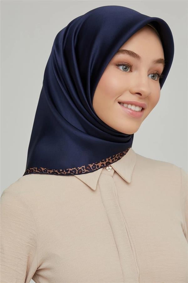 Armine Nostalji Serisi Sura İpek Eşarp 8660-03