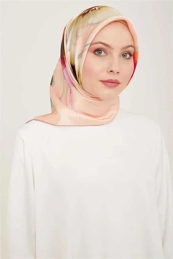 Armine Sura İpek Eşarp 9105-31