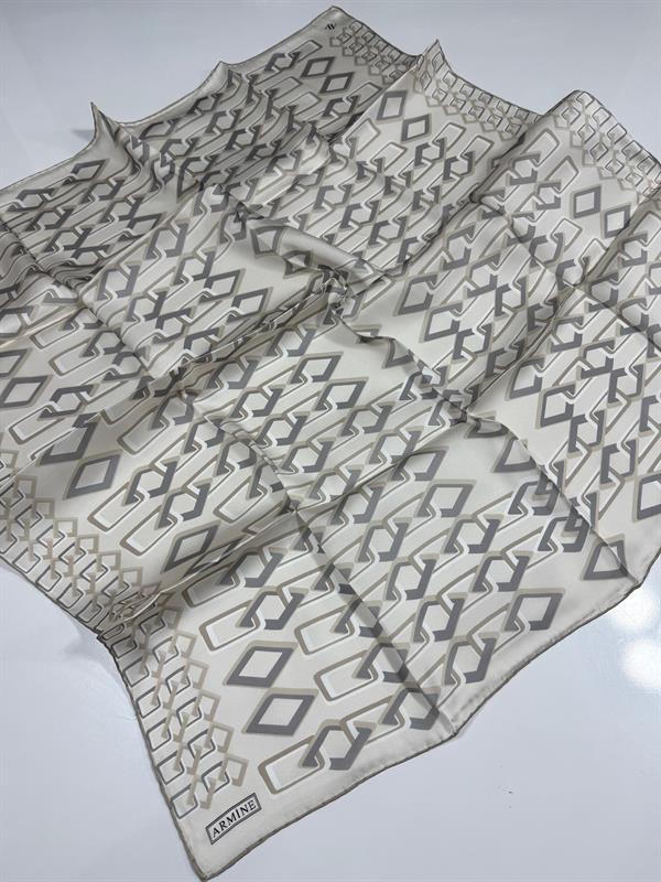 Armine Sura İpek Eşarp 9172-86