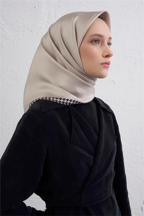 Armine Sura İpek Eşarp 9443-01