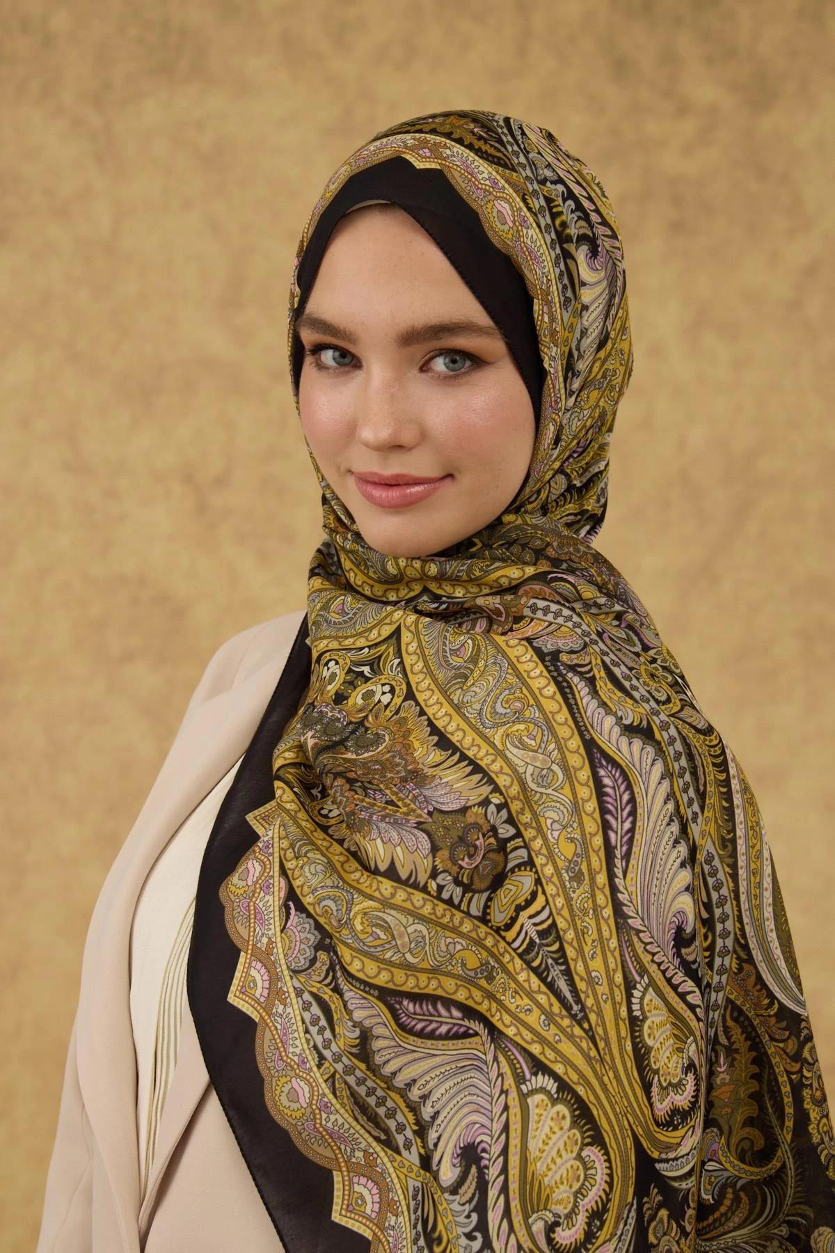 İpekhan Soft Şal Siyah Gold 3052-14