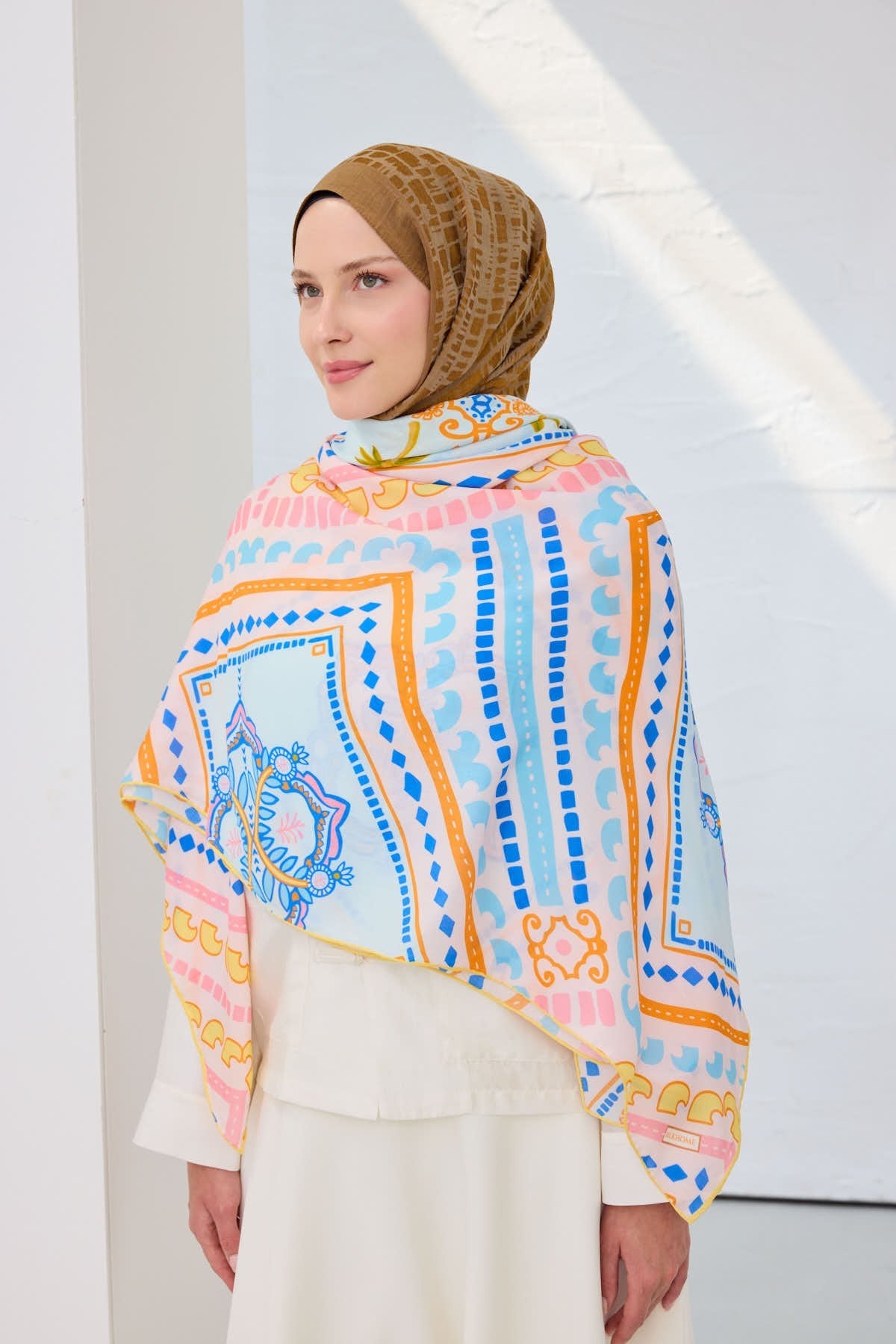 Omuz Şalı Modern Çini Turuncu