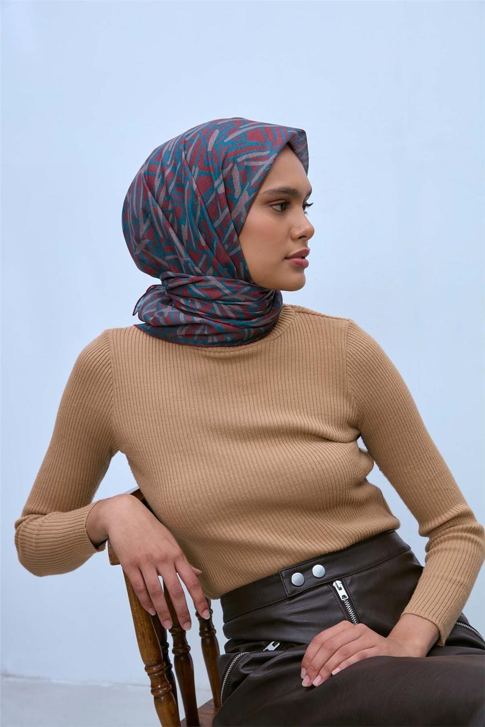 Pamuk Polyester Soft Eşarp Kiremit Geometrik Desen 90*90