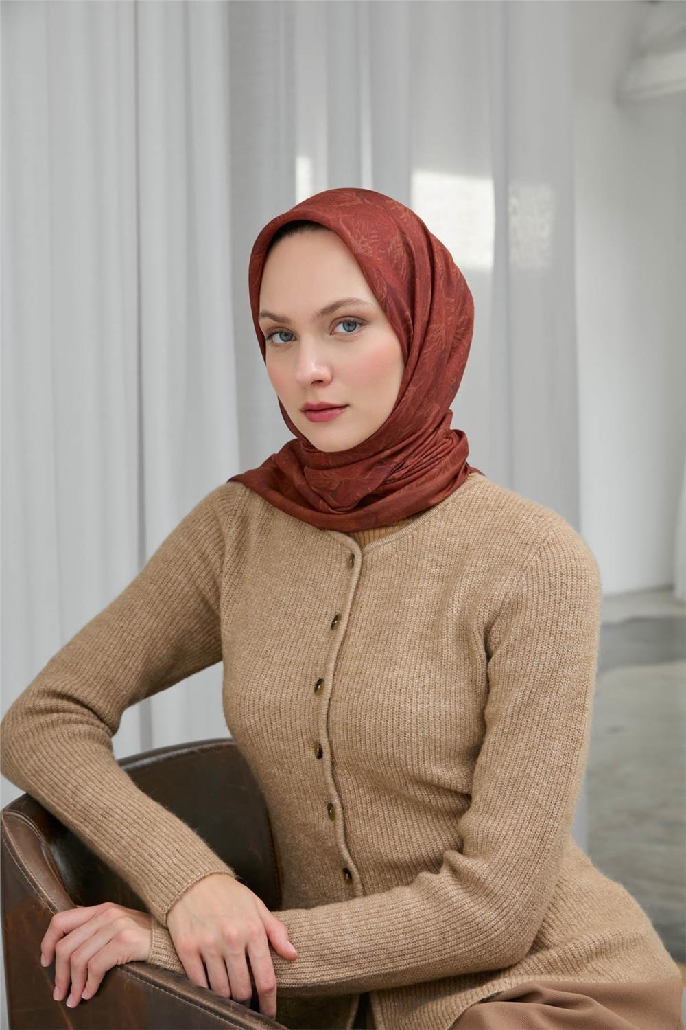 Pamuk Polyester Soft Eşarp Kırmızı Yaprak Desen 90*90