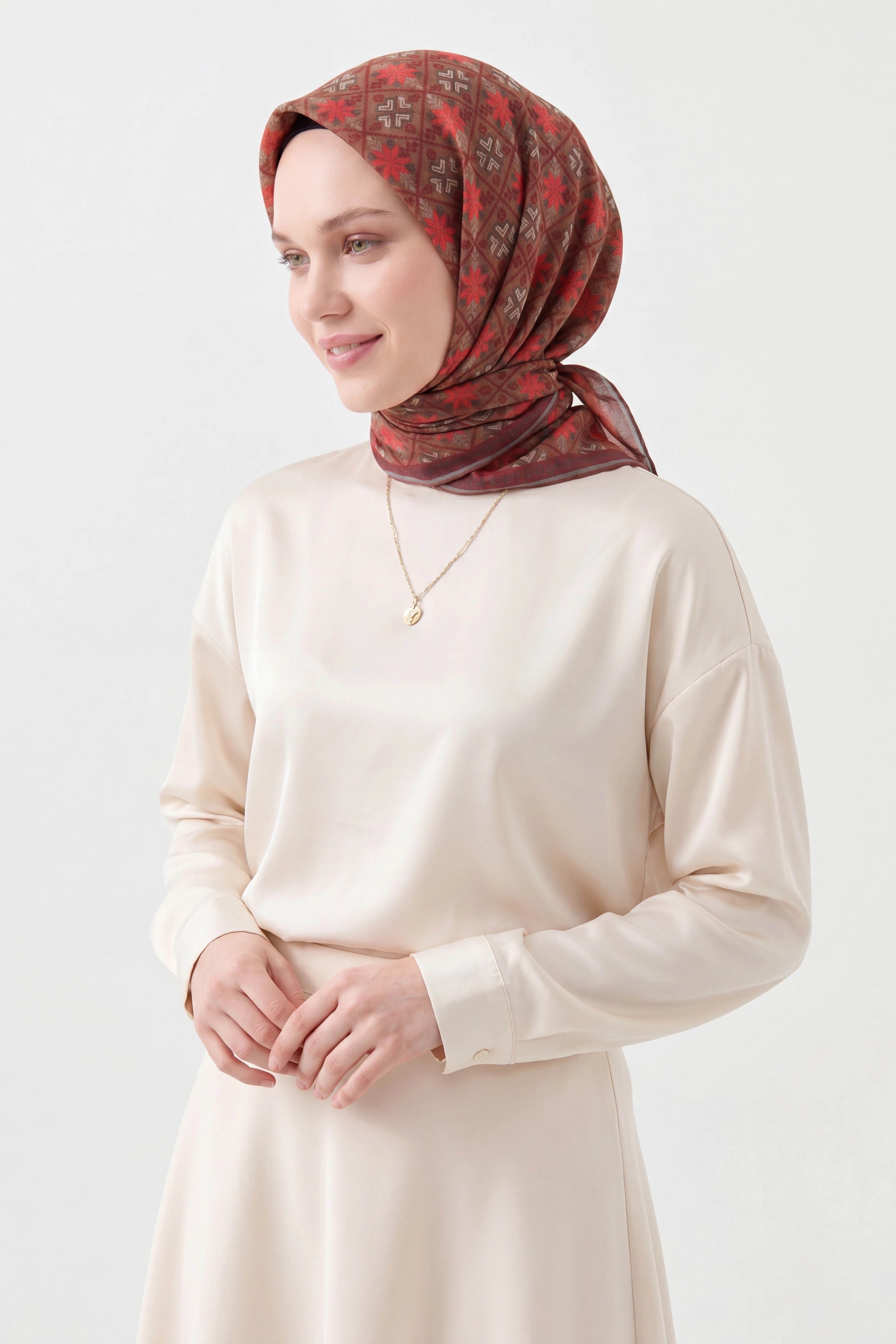 Soft Eşarp Minimal Motif Kahverengi