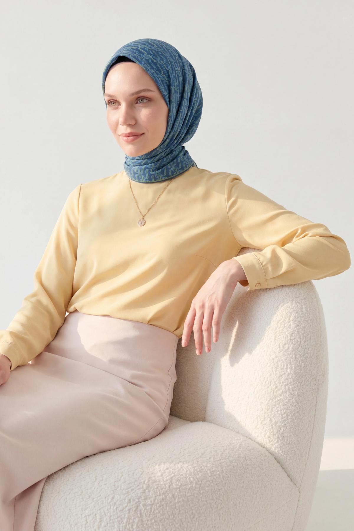 Soft Eşarp Zincir Desen Mavi 90x90