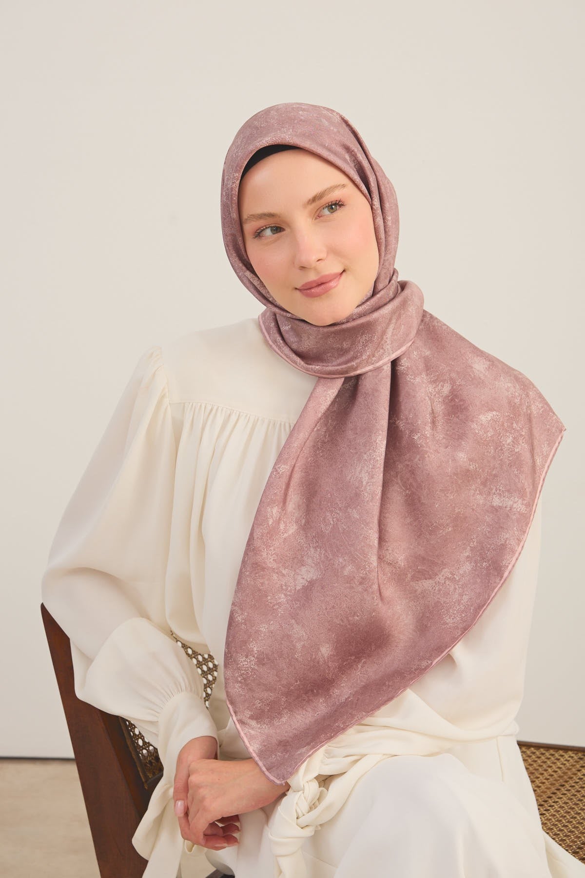 Twill İpek Büyük Boy Eşarp Pembe