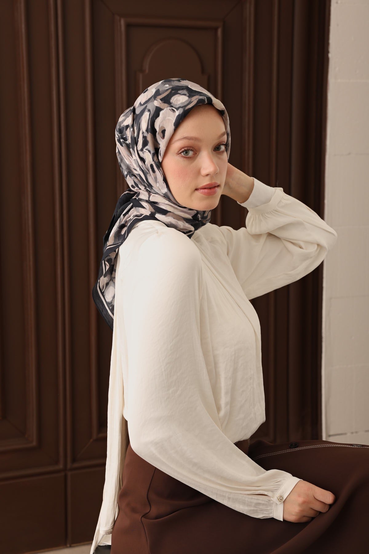 Velora Eşarp Flower Koyu Lacivert