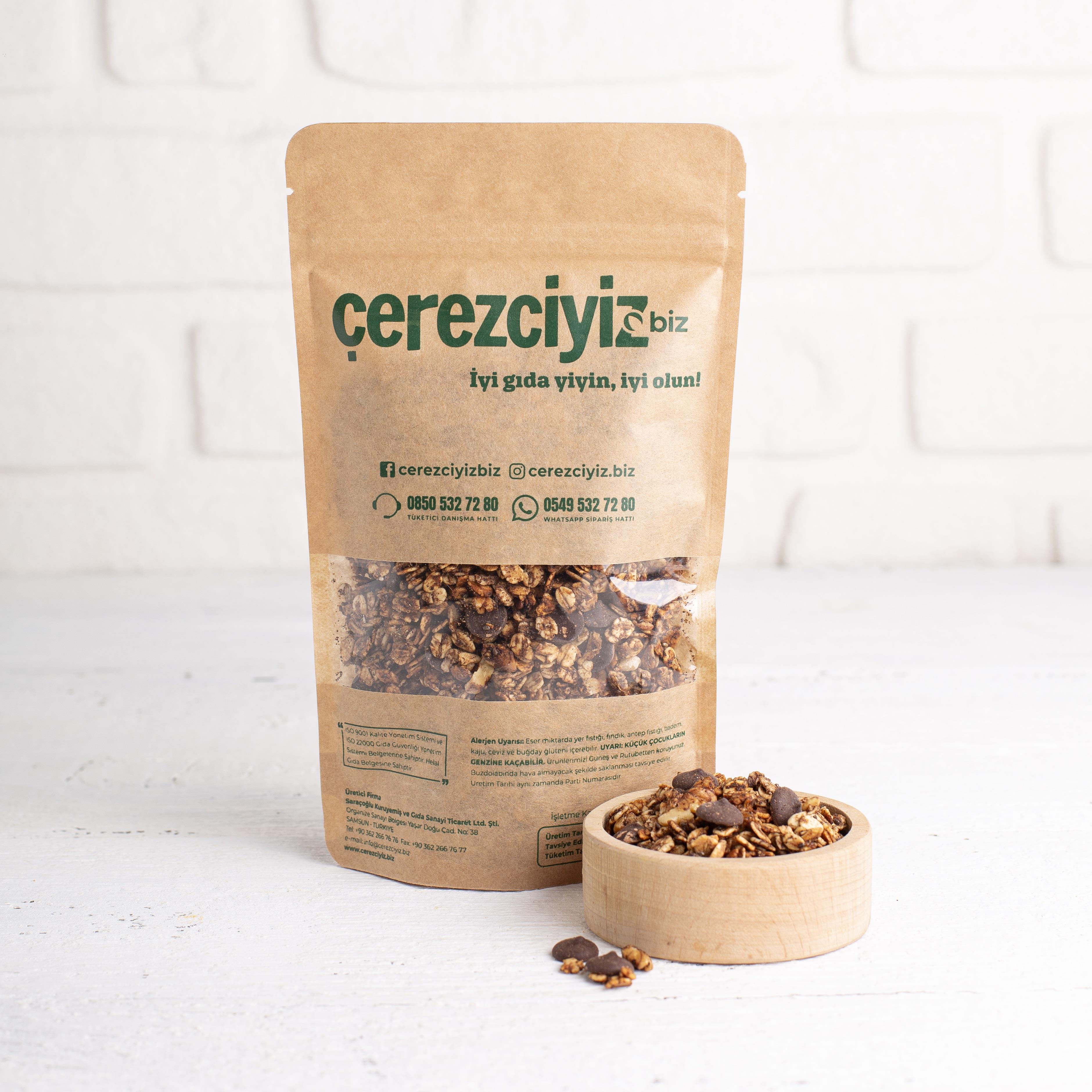 Vegan Çikolatalı Granola