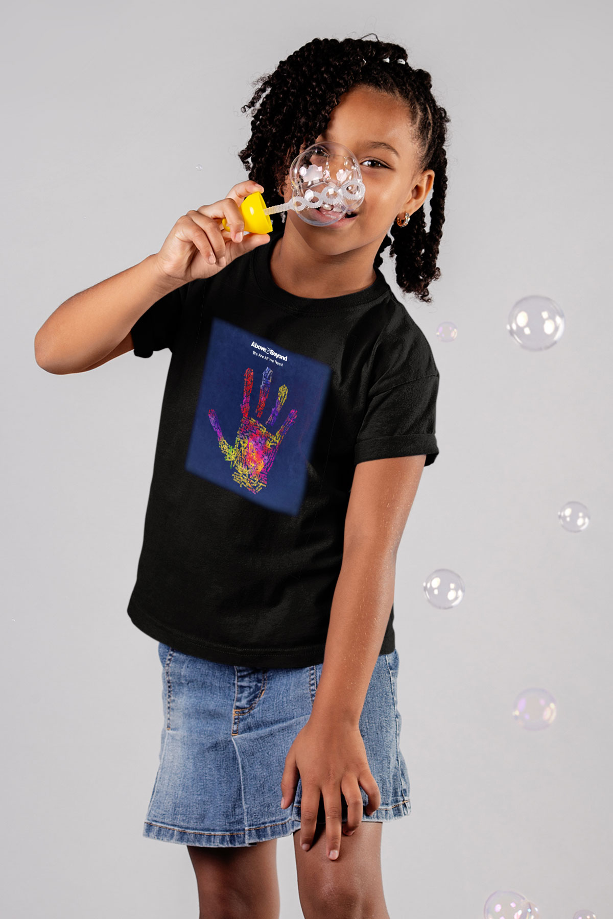 Above and Beyond Baskılı Siyah Unisex Çocuk Tişört