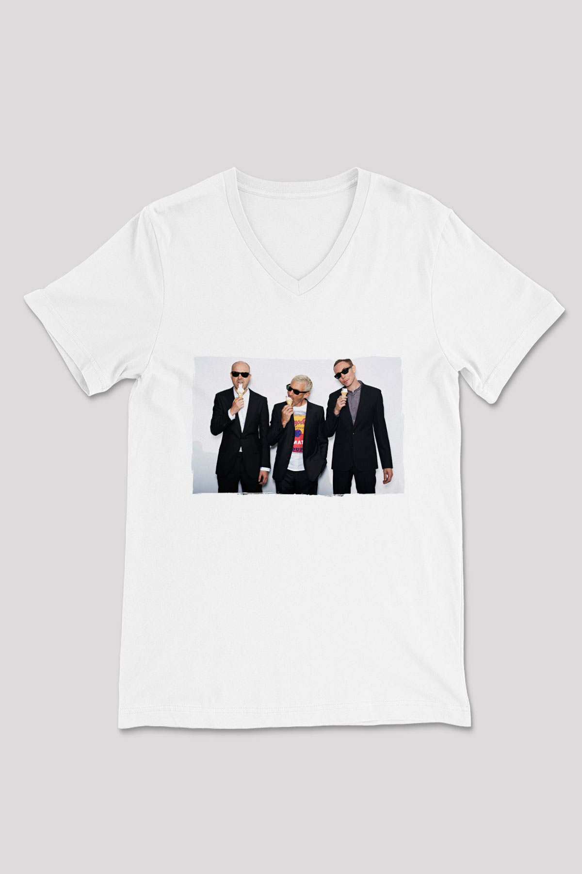 Above and Beyond Beyaz Unisex V Yaka Tişört
