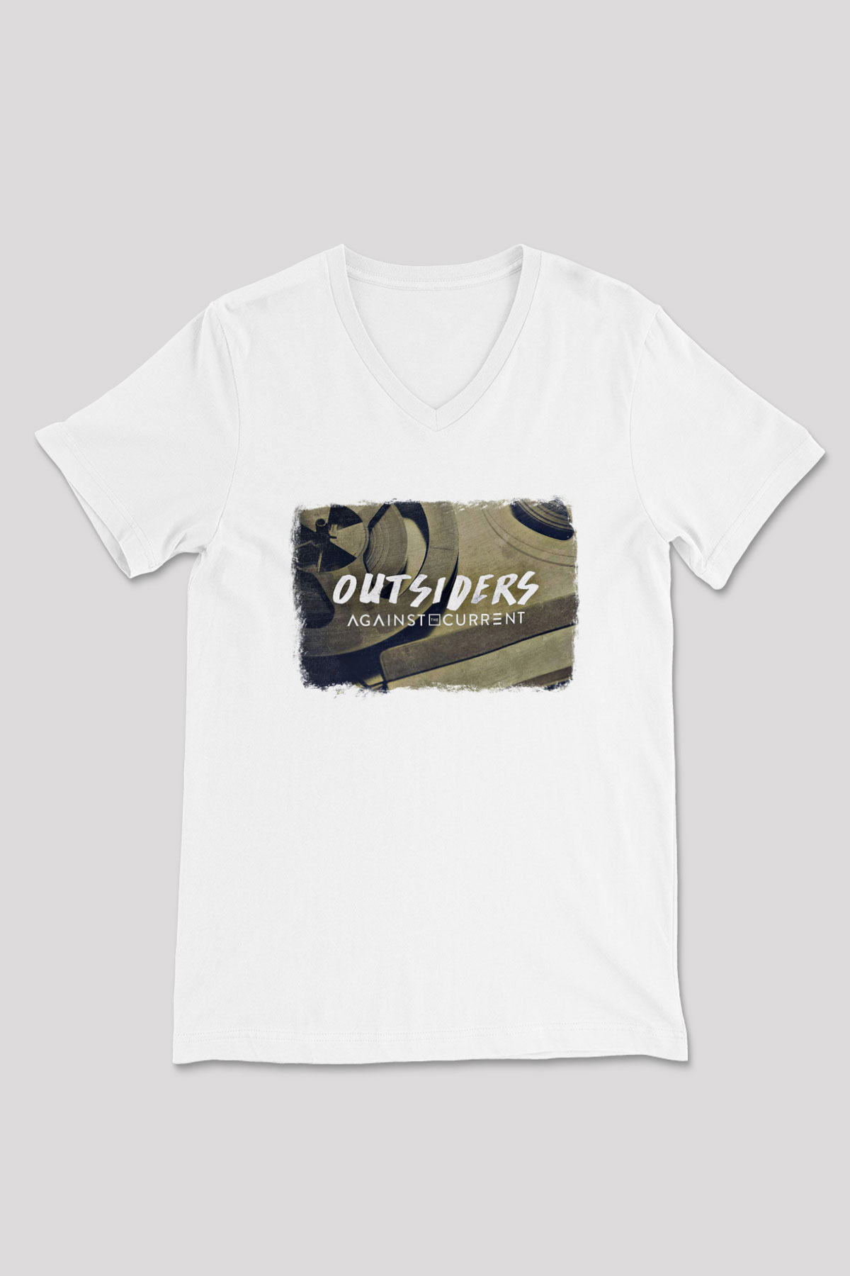 Against The Current Baskılı Unisex Beyaz V Yaka Tişört