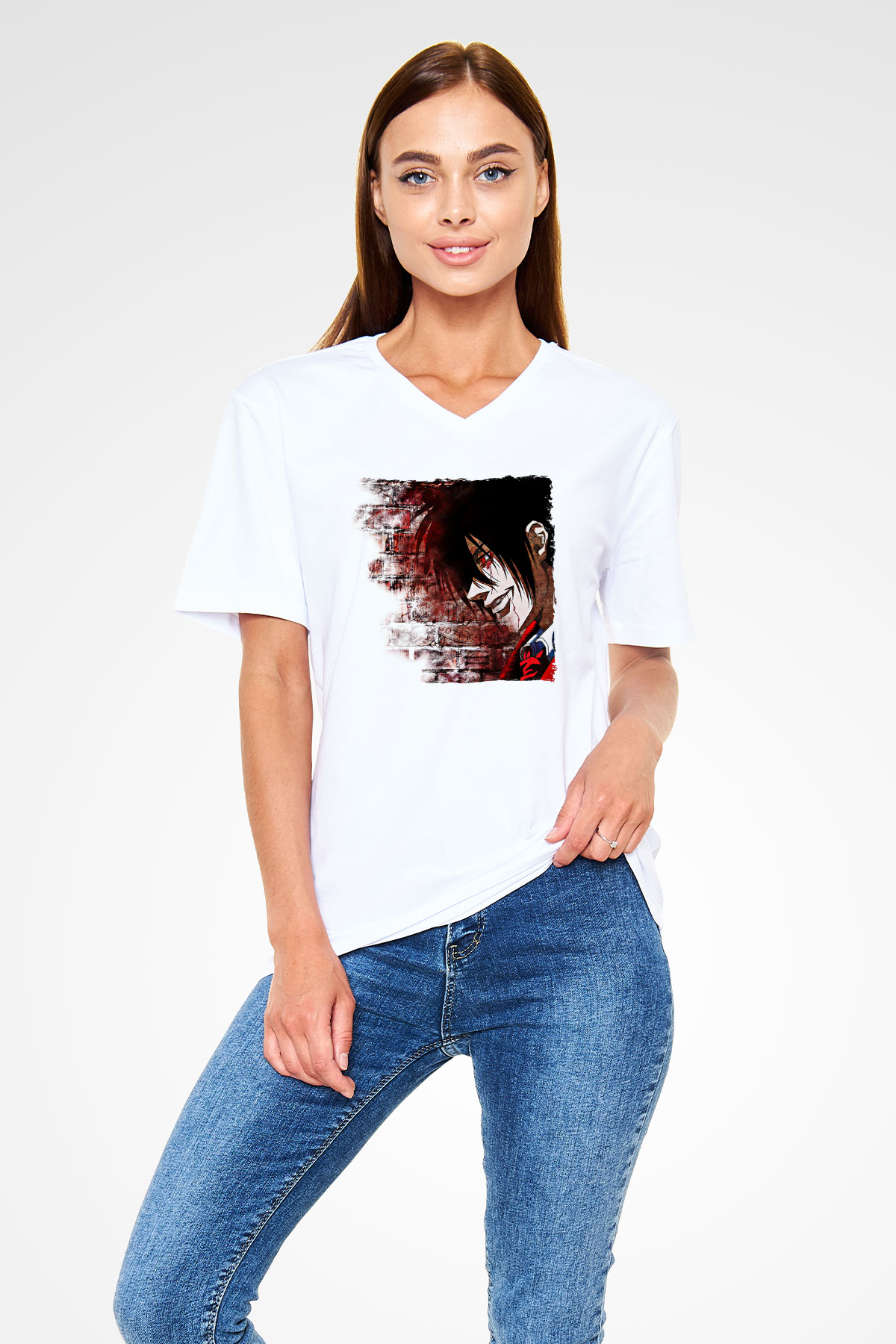 Alucard Baskılı Beyaz Unisex V Yaka Tişört - Tshirt