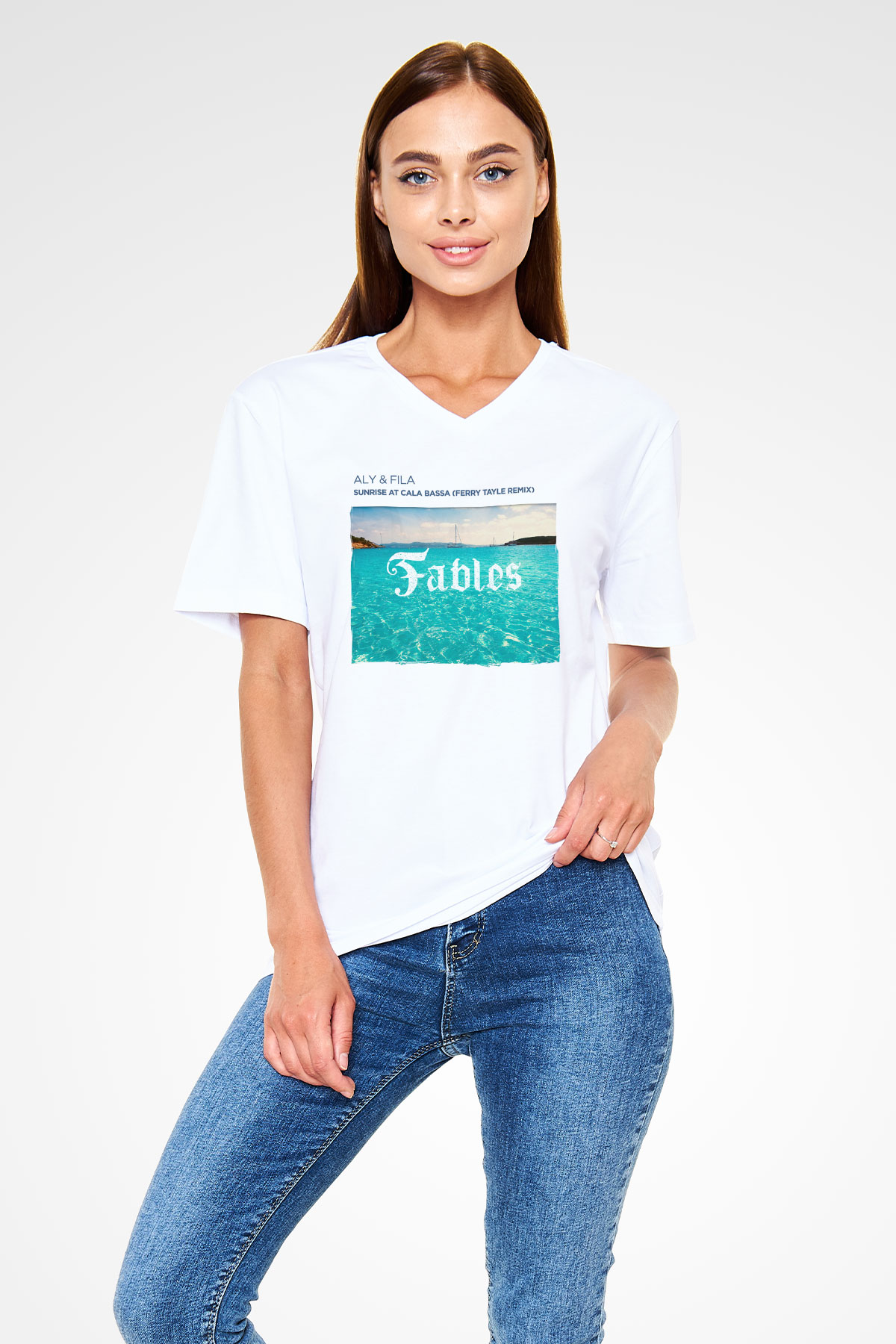 Aly & Fila Beyaz Unisex V Yaka Tişört