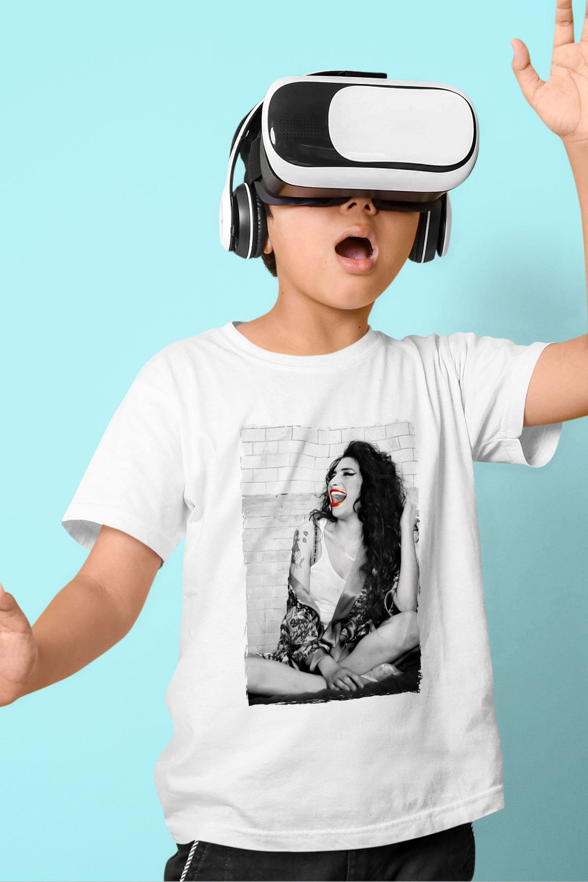 Amy Winehouse Beyaz Unisex Çocuk Tişört