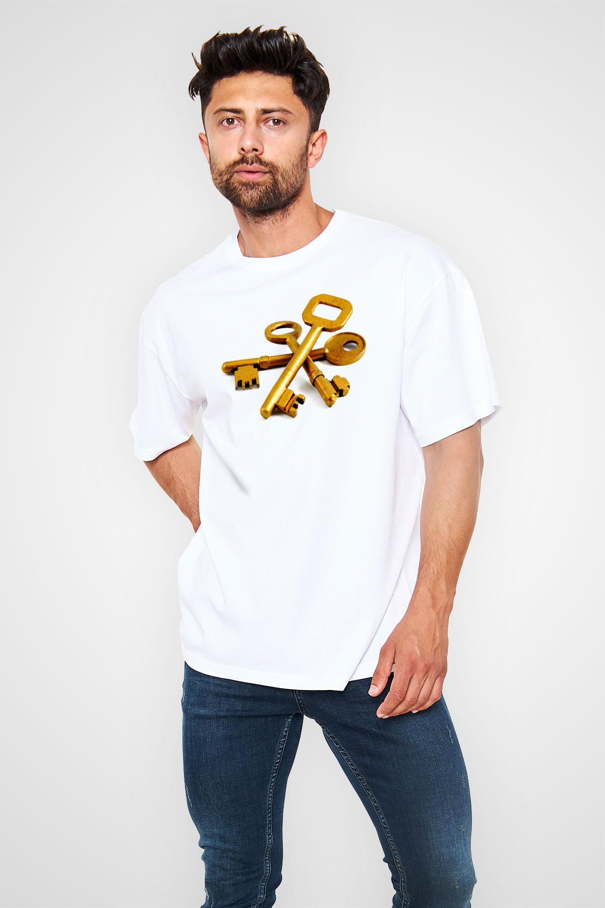 Anahtarcı Beyaz Oversize Tişört Oversize T-shirt - TişörtFabrikası