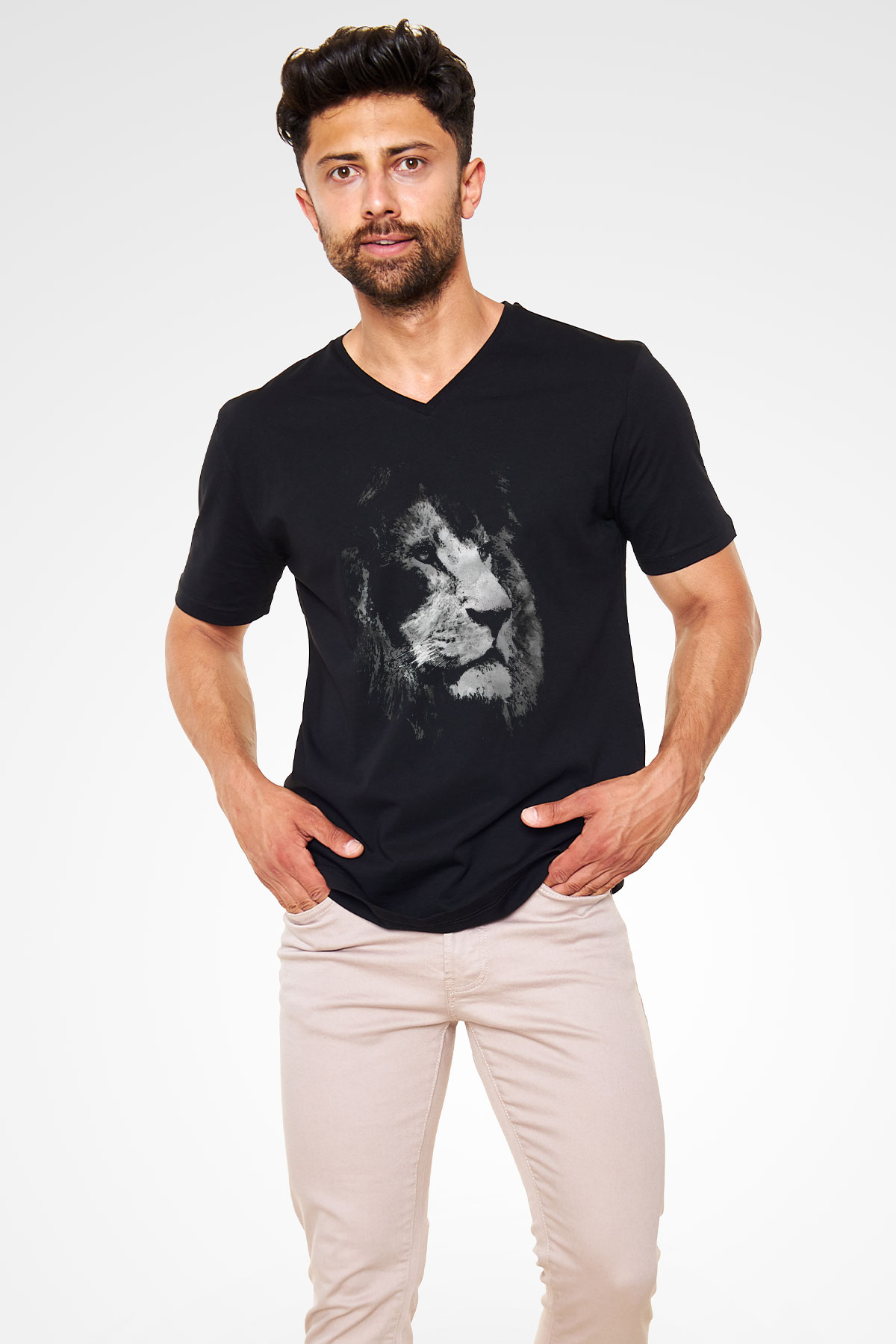 Aslan Siyah Unisex V Yaka Tişört