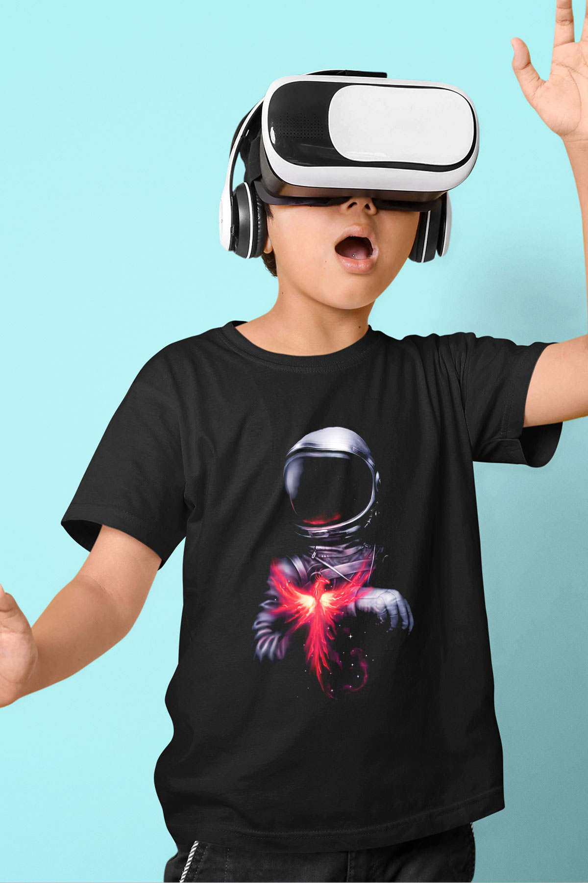 Astronot Baskılı Siyah Unisex Çocuk Tişört