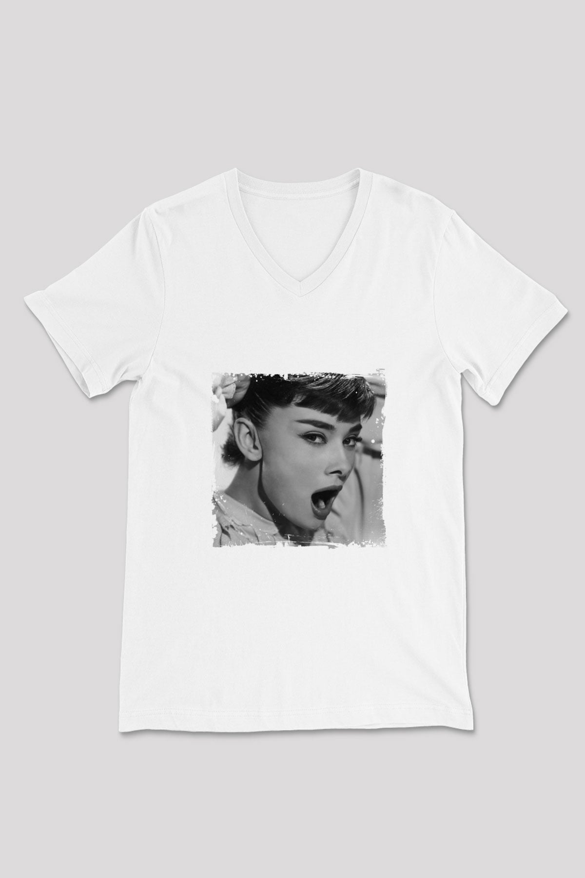 Audrey Hepburn Baskılı V Yaka Unisex Beyaz Tişört