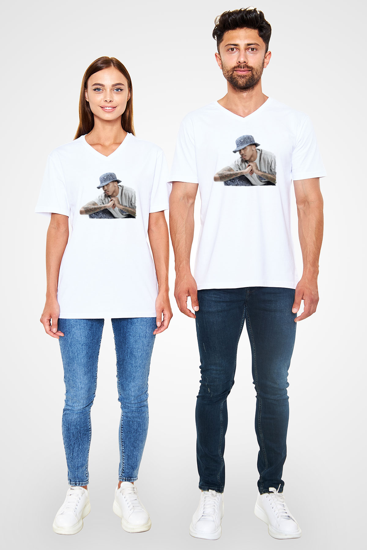 August Alsina Beyaz Unisex V Yaka Tişört