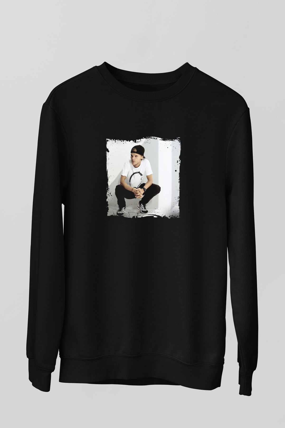 Avicii Baskılı Unisex Siyah Sweatshirt