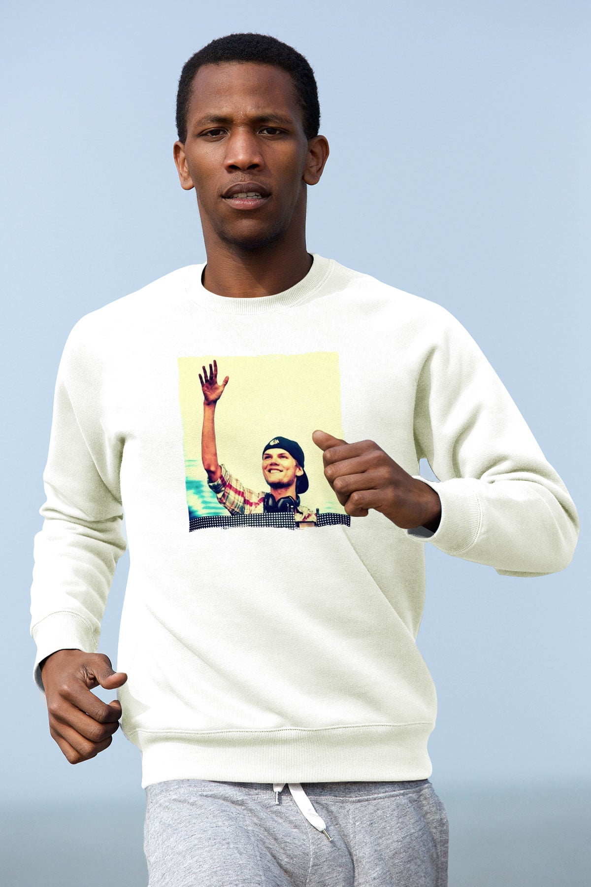 Avicii Beyaz Unisex Sweatshirt