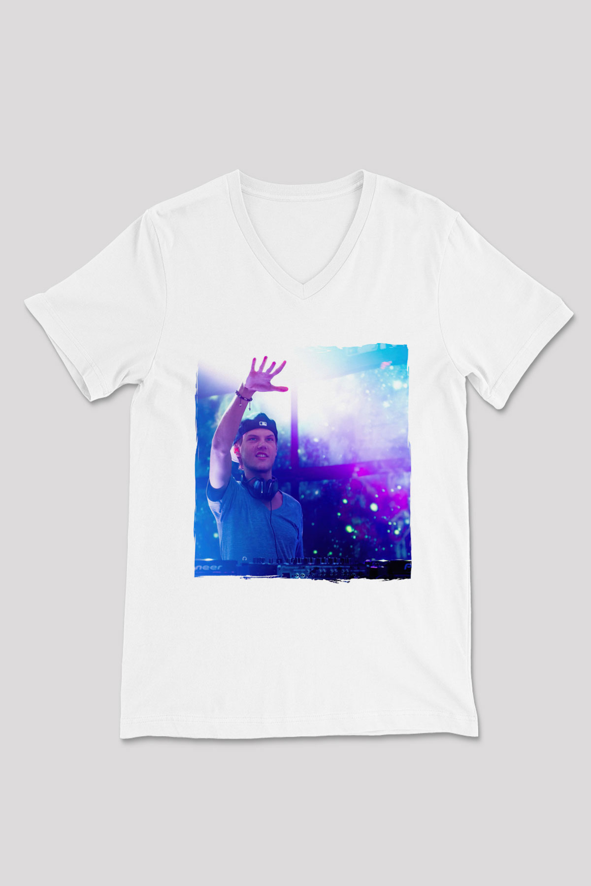 Avicii Beyaz Unisex V Yaka Tişört