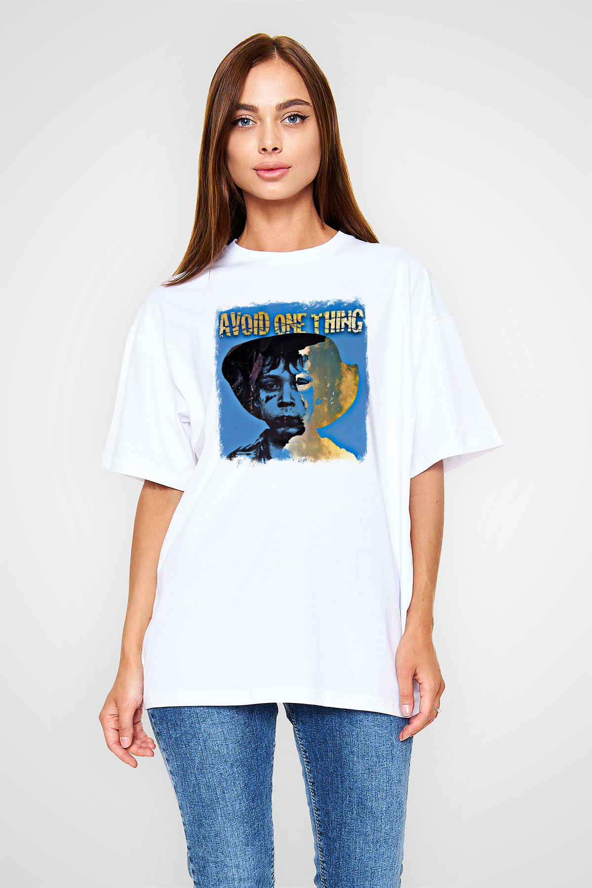 Avoid One Thing Baskılı Unisex Beyaz Oversize Tişört