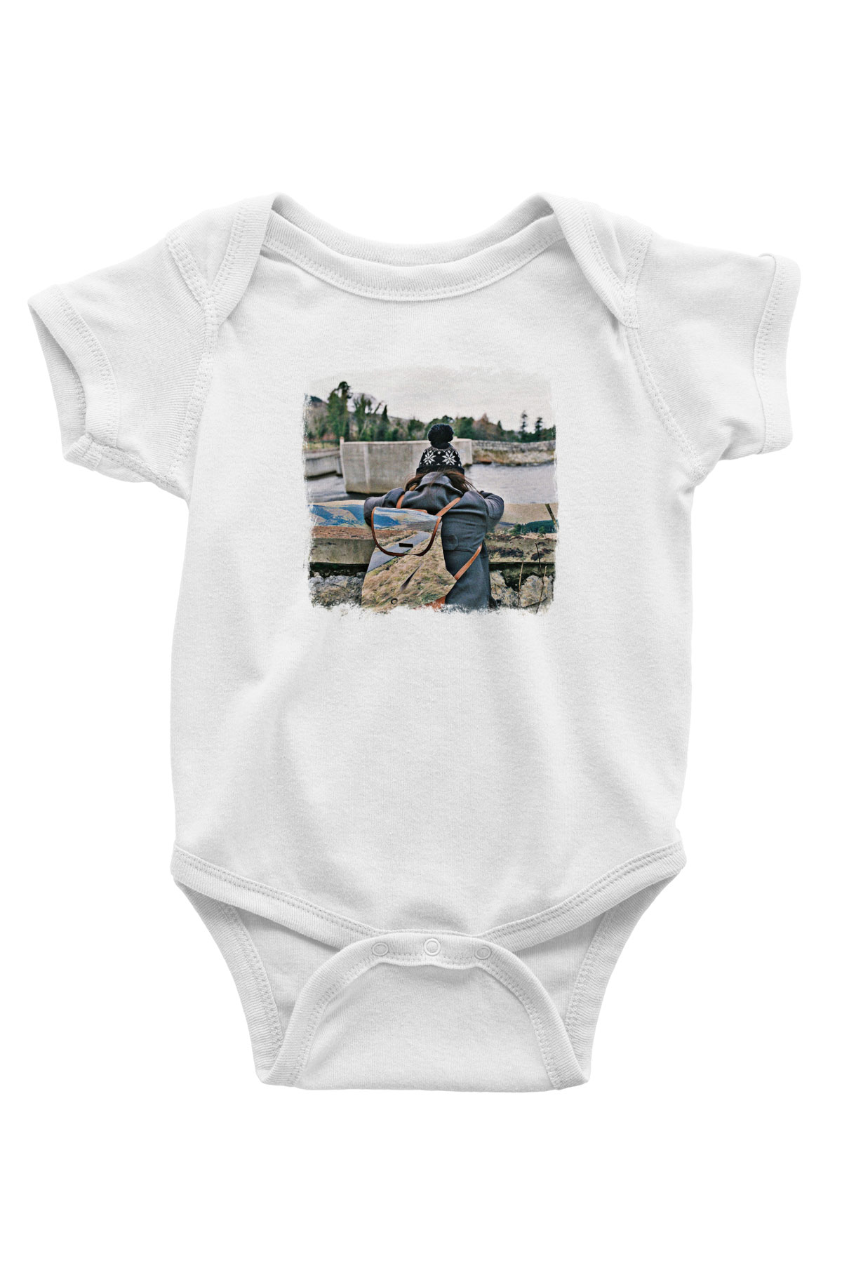 Basement Baskılı Unisex Beyaz Bebek Body - Zıbın