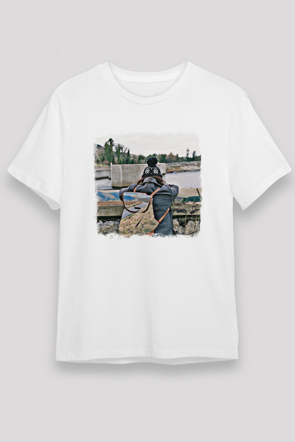 Basement Baskılı Unisex Beyaz Tişört