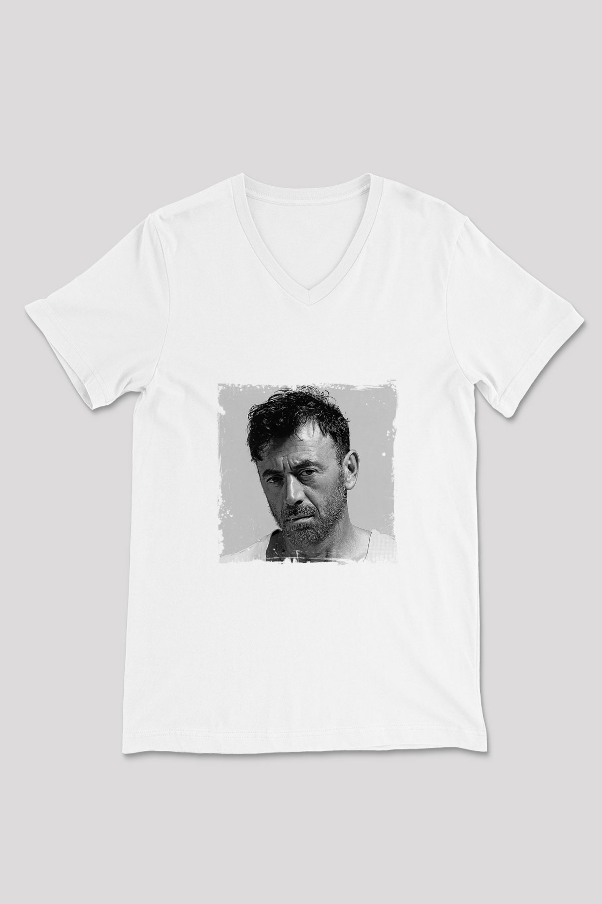 Benny Benassi Baskılı Beyaz V Yaka Unisex Tişört