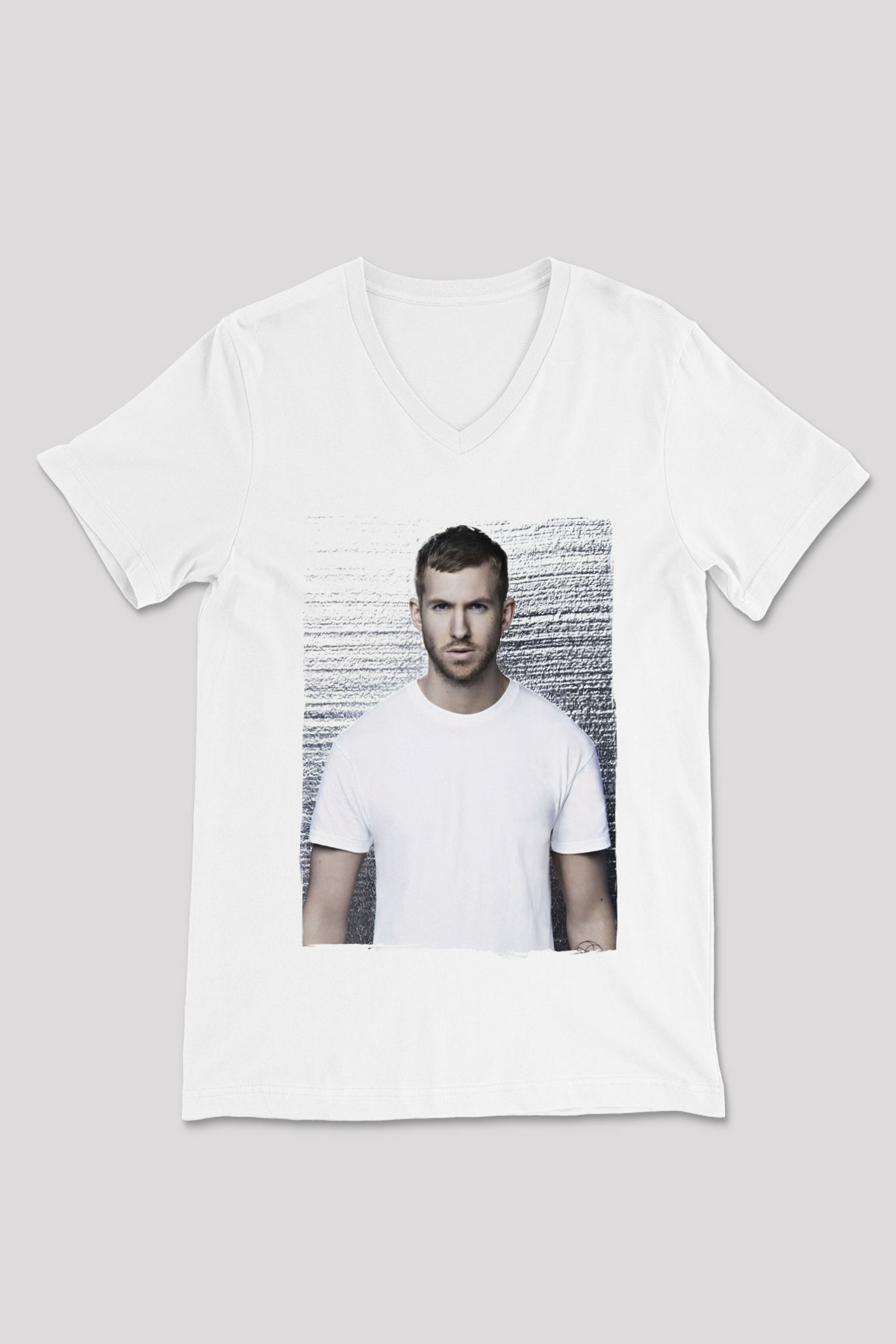 Calvin Harris Beyaz Unisex V Yaka Tişört