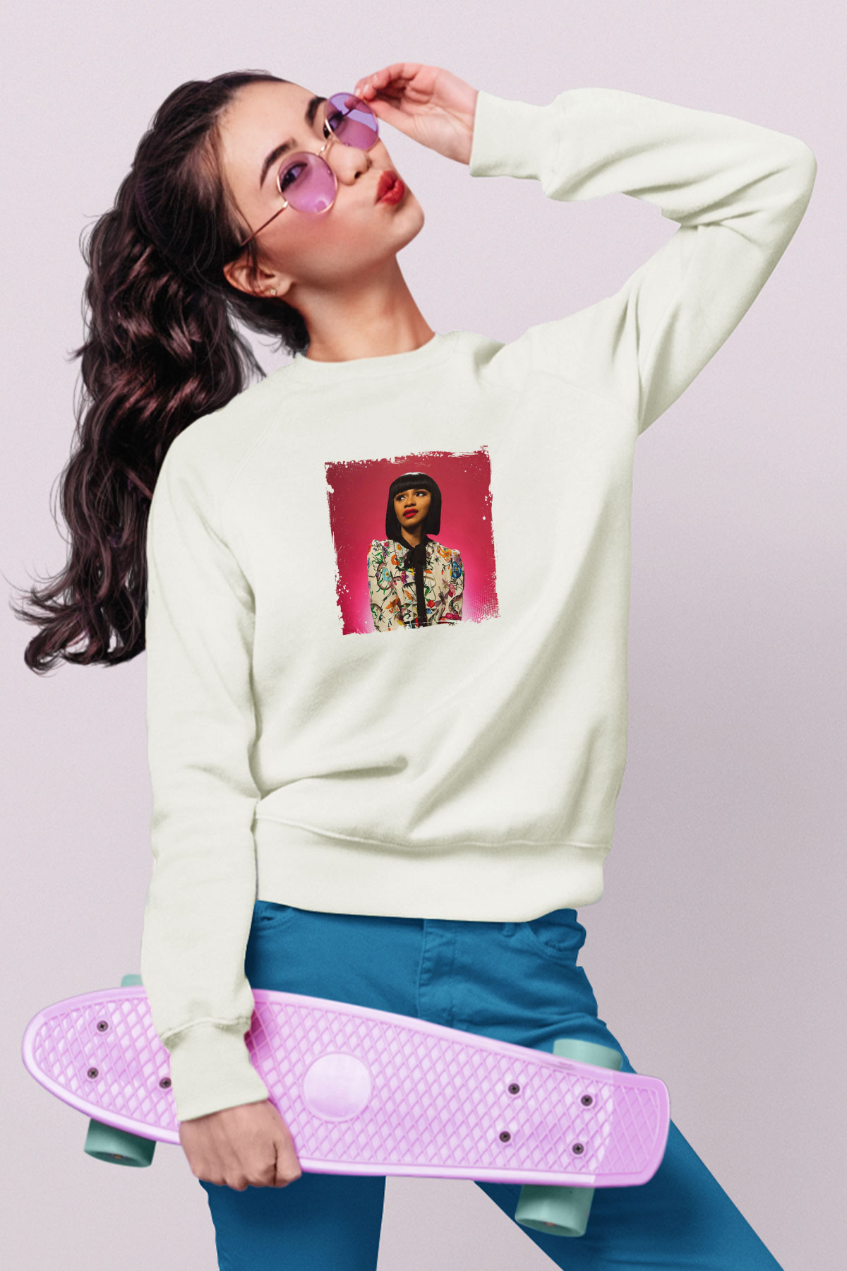 Cardi B Baskılı Unisex Beyaz Sweatshirt