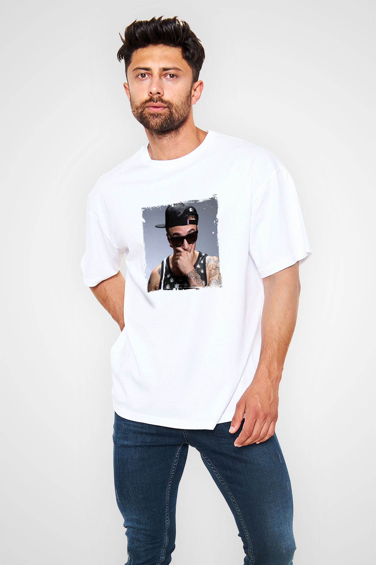 Chris Webby Baskılı Oversize Beyaz Tişört