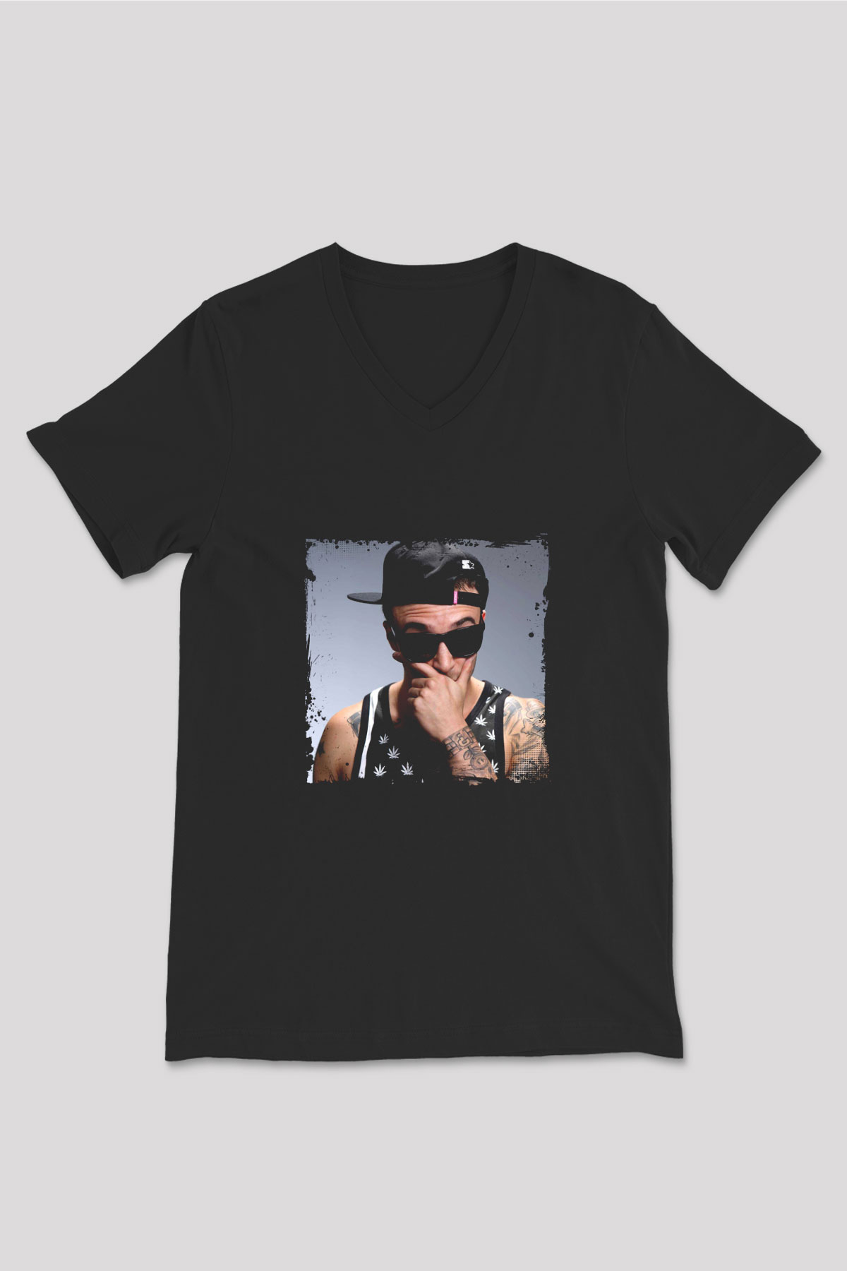 Chris Webby Baskılı Unisex Siyah V Yaka Tişört
