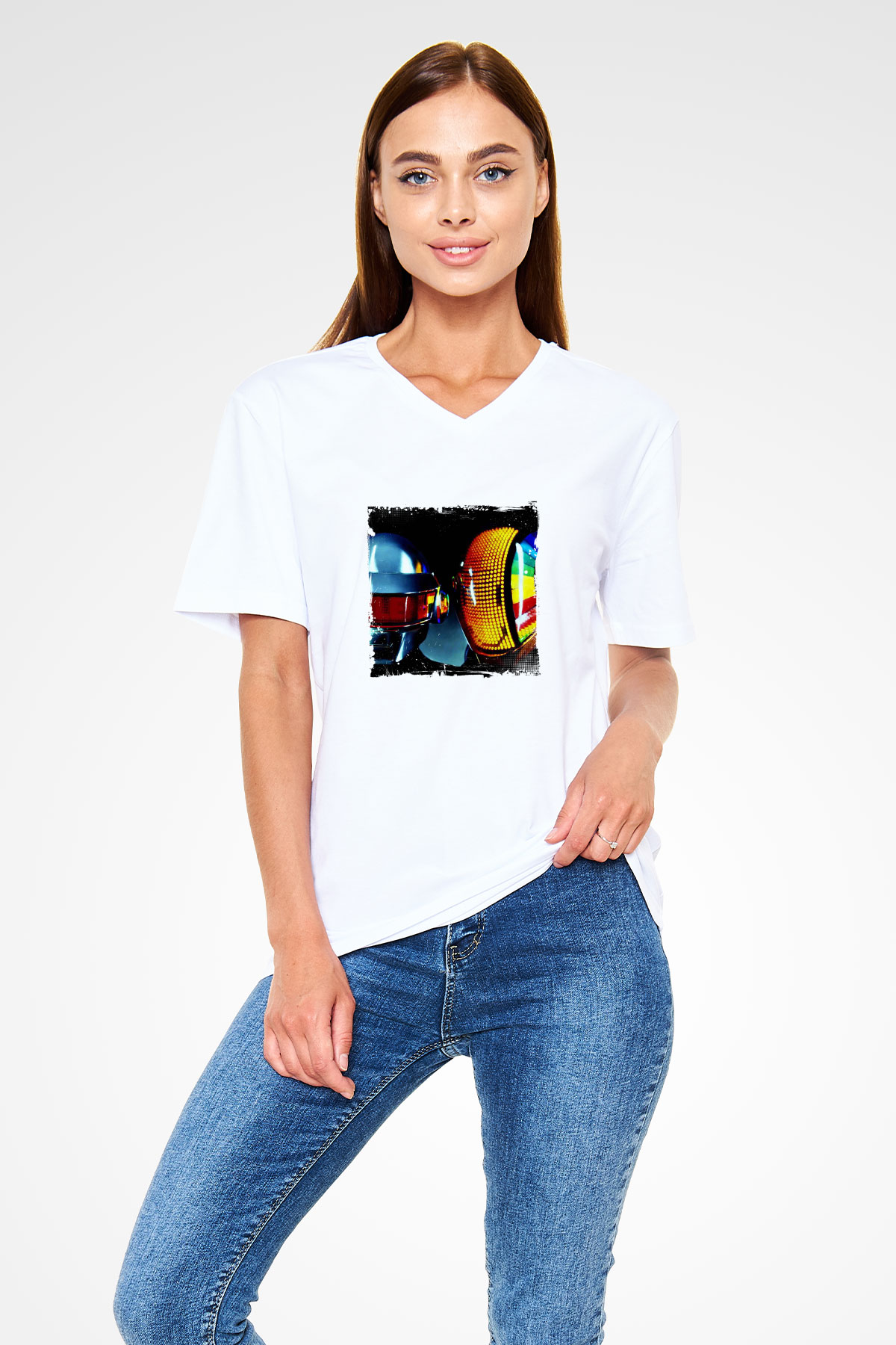 Daft Punk Baskılı Beyaz V Yaka Unisex Tişört