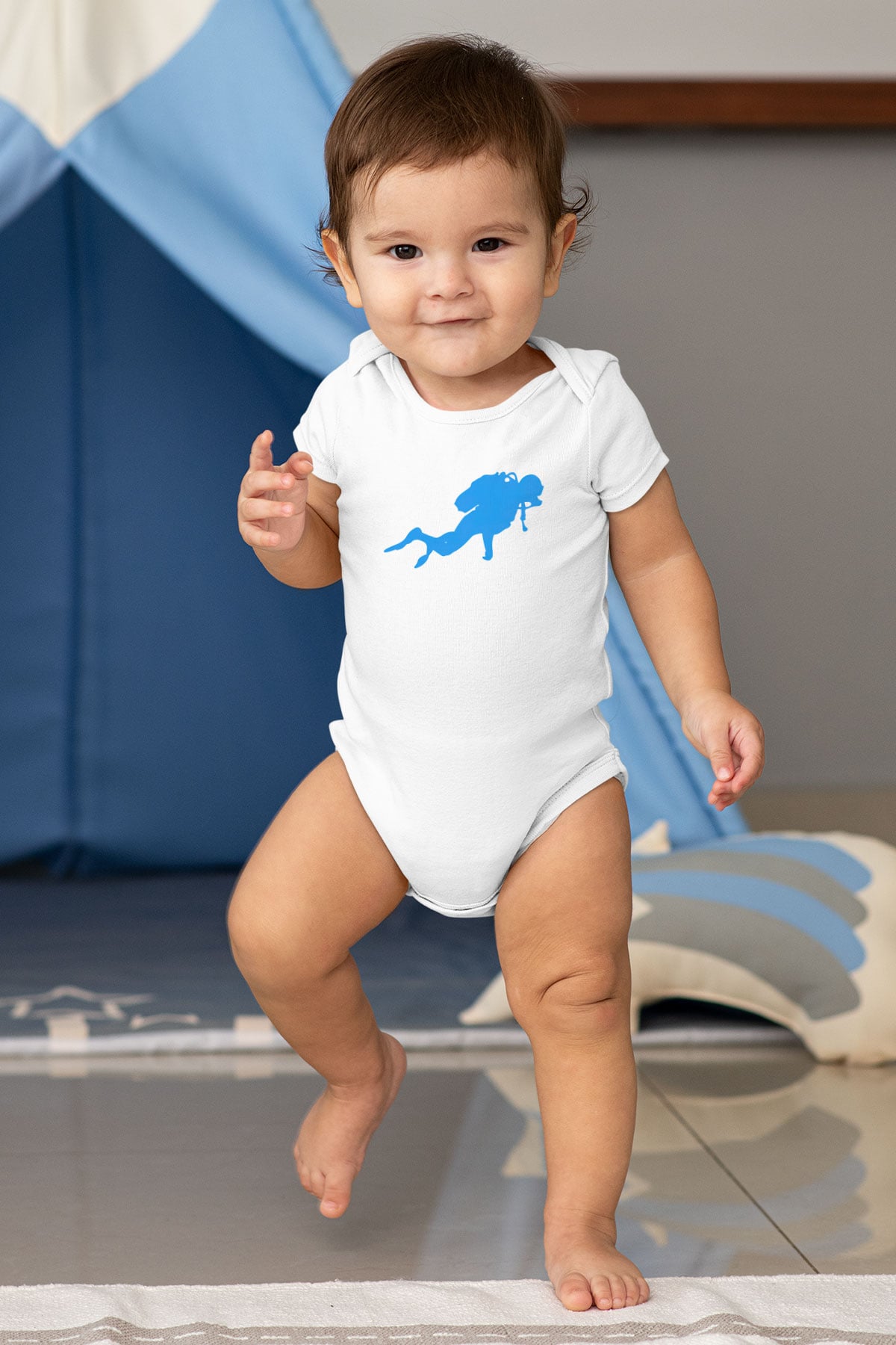 Dalgıç Baskılı Beyaz Unisex Bebek Body - Zıbın