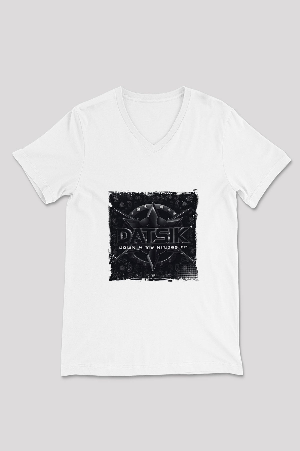 Datsik Baskılı Beyaz V Yaka Unisex Tişört
