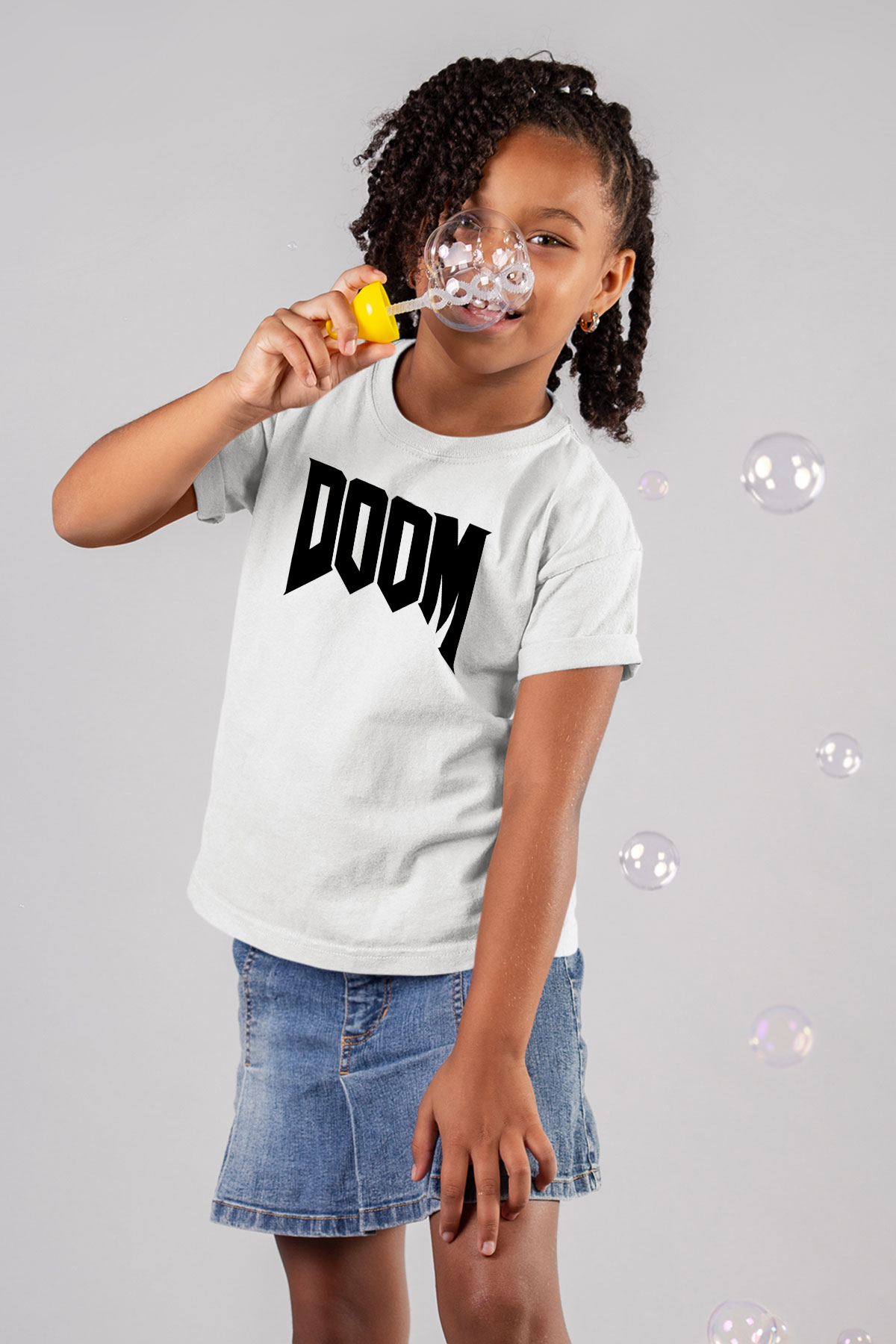 Doom Baskılı Beyaz Unisex Çocuk Tişört