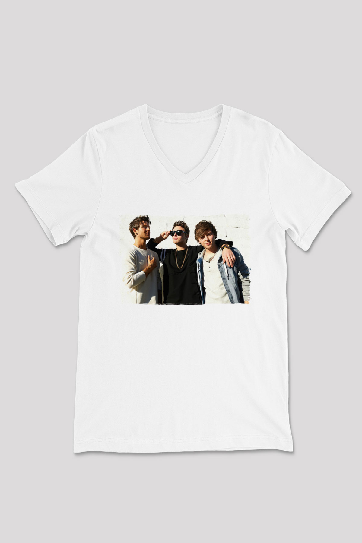 Emblem3 Beyaz Unisex V Yaka Tişört