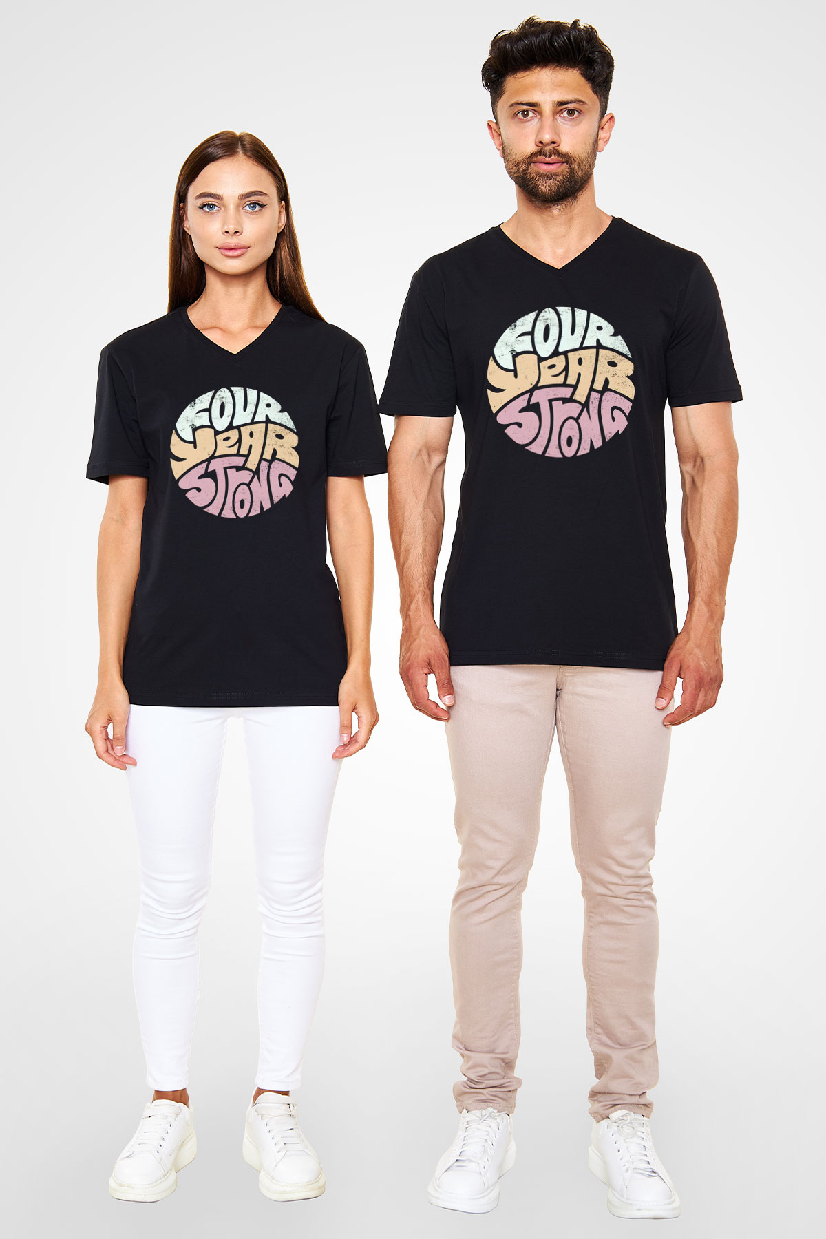 Four Year Strong Siyah Unisex V Yaka Tişört