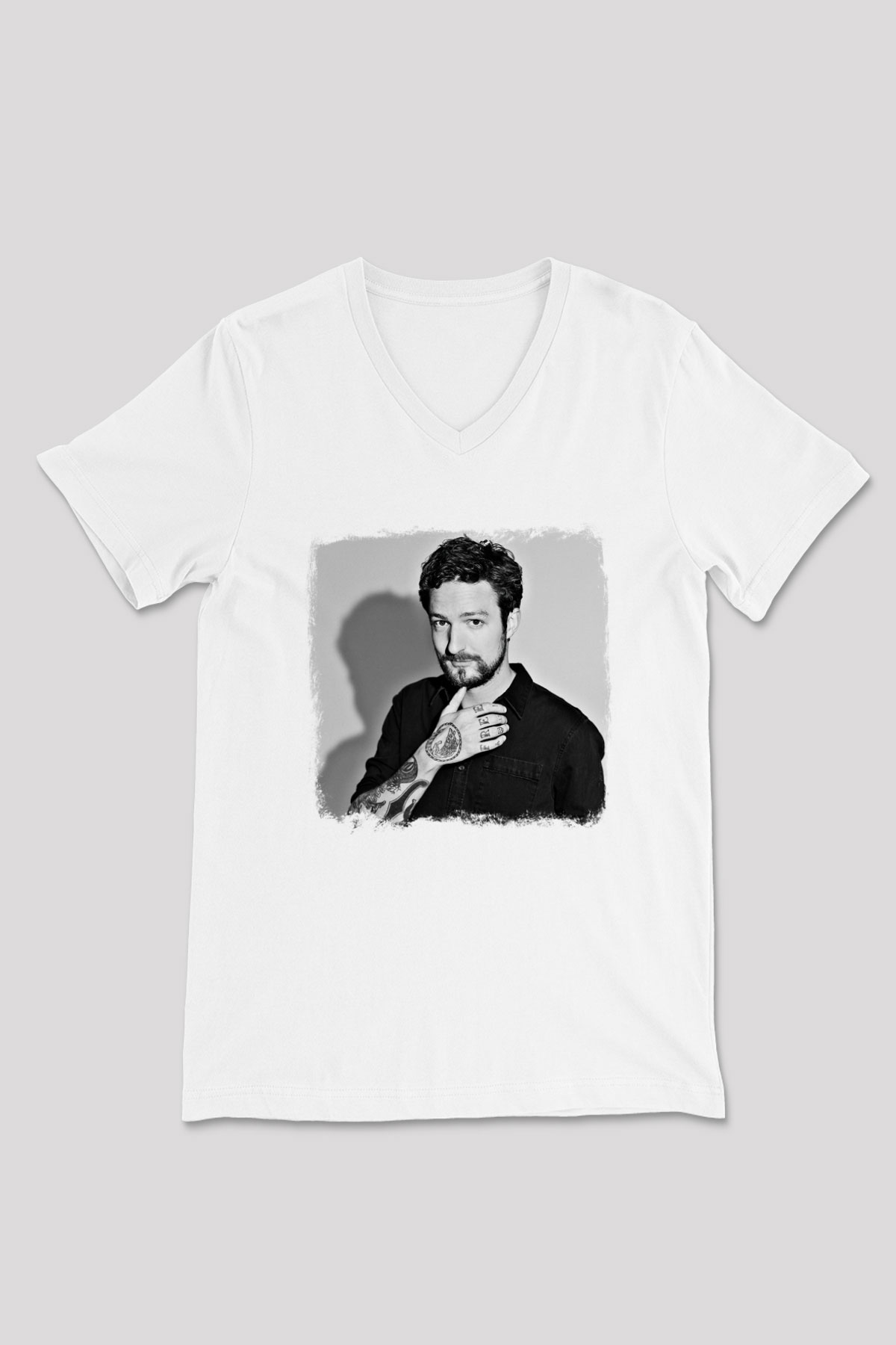 Frank Turner Baskılı Unisex Beyaz V Yaka Tişört