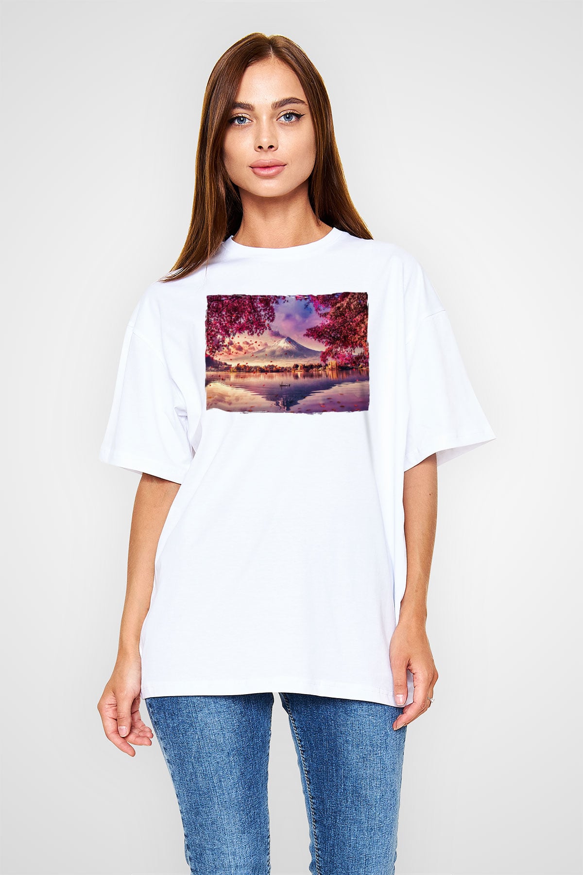 Fuji Dağı Beyaz Oversize Tişört Oversize T-shirt - TişörtFabrikası