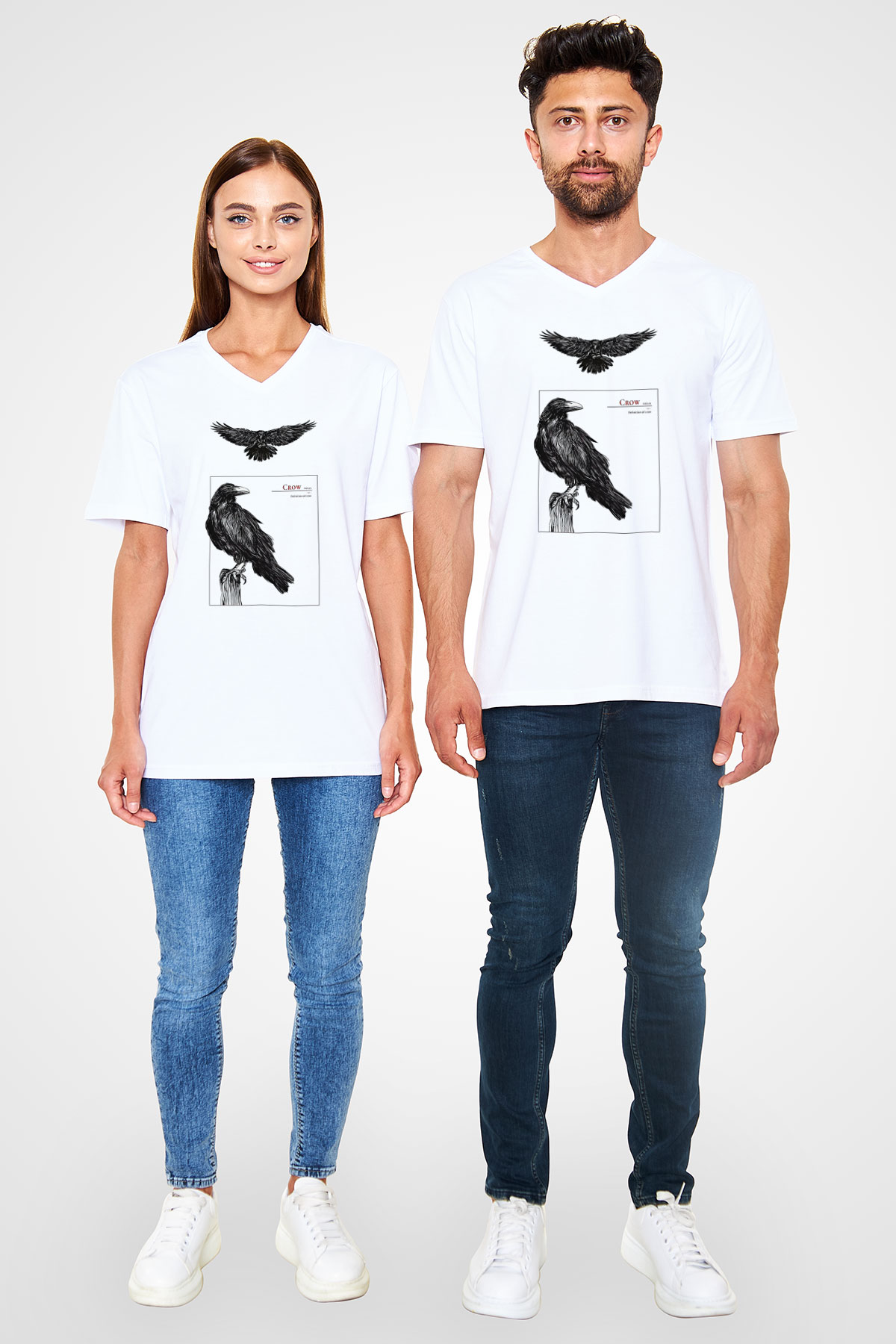 Karga Baskılı Beyaz Unisex V Yaka Tişört - Tshirt