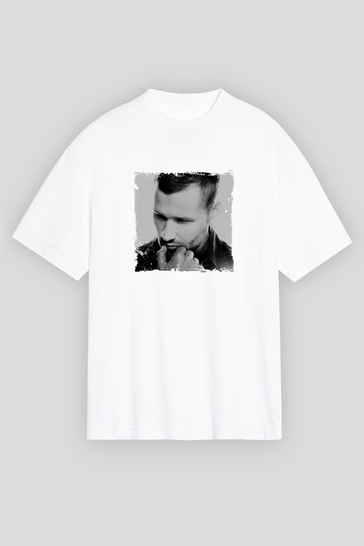 KaskadeBaskılı Beyaz Oversize Tişört